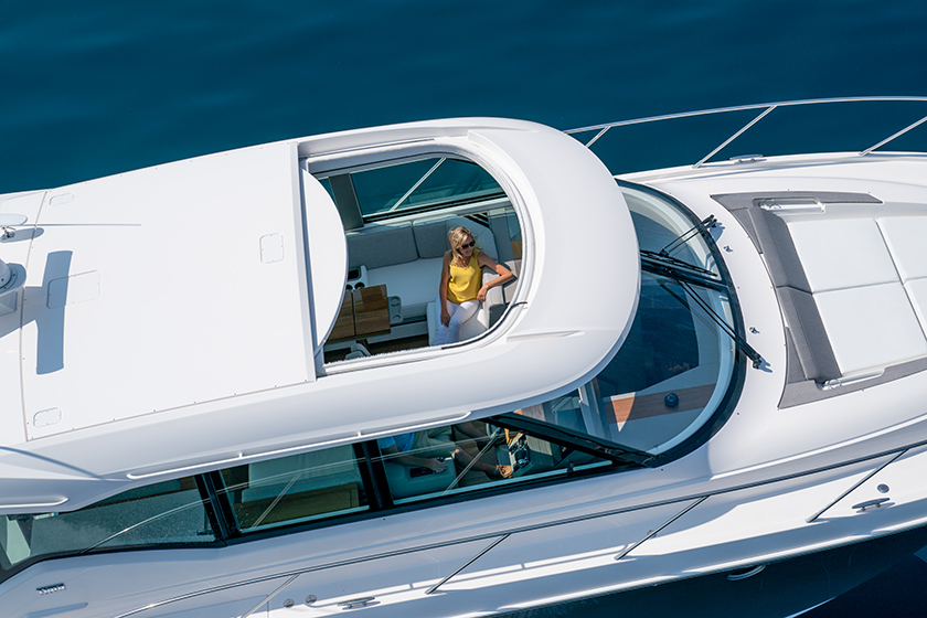 Tiara Yachts EX 60