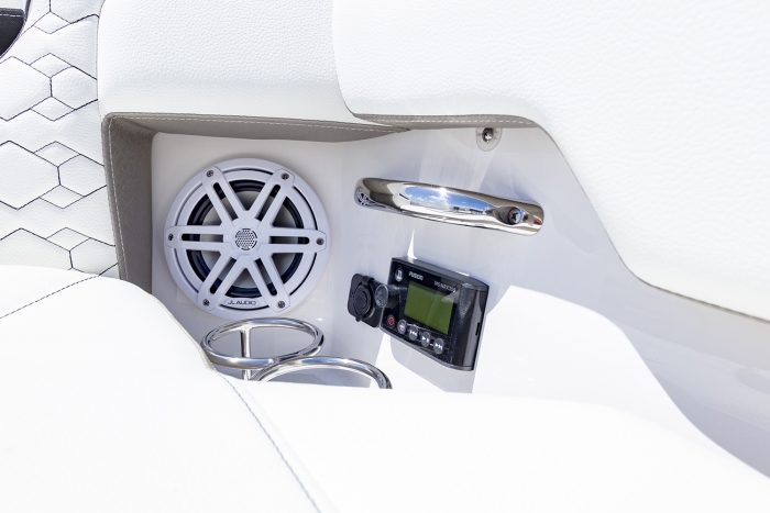 Tiara Yachts 34 LS | Fusion Audio Bow Control Pad