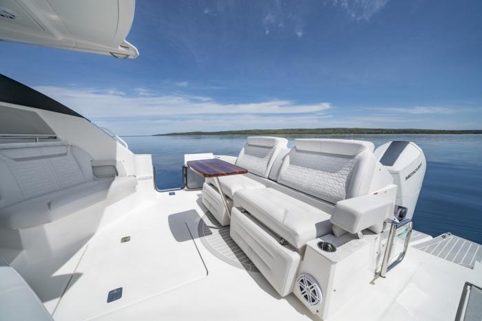 Tiara Yachts 43 LE | Signature Upholstery Package: Sea Cliff Grey