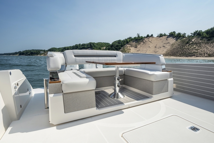 Tiara Yachts 43 LS | Signature Upholstery package: Sea Cliff Grey