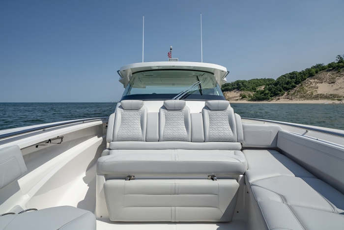 Tiara Yachts 43 LS | Signature Upholstery package: Sea Cliff Grey