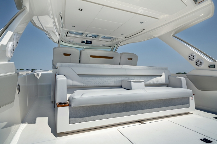 Tiara Yachts 43 LS | Aft Facing Bench Seat 
