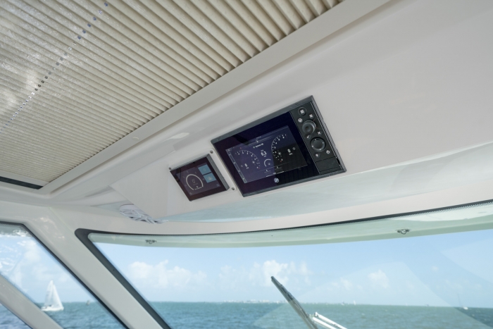 Tiara yachts 43 LS | Overhead Helm Electronics