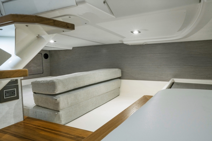 Mid-cabin berth with foldable mattress
