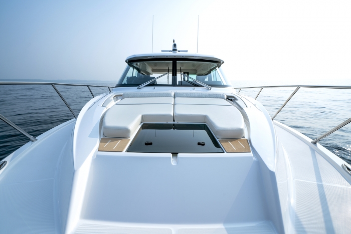 Tiara Yachts 48 LE | Bow Chaise Lounge and Deck Hatch