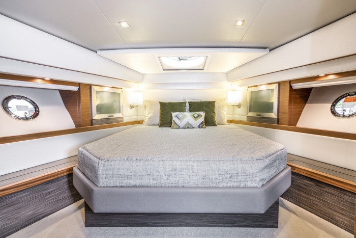 Master stateroom with pedestal berth