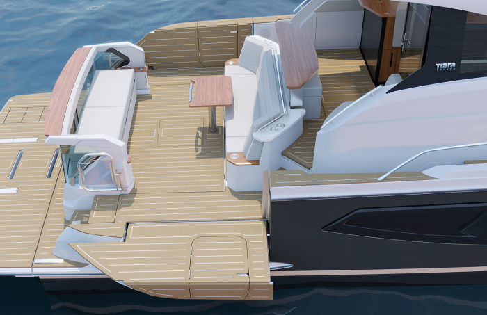 Tiara Yachts EX 54 | Glass Patio Aft Module with Moveable Seating